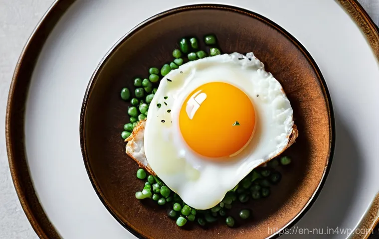 중국식 계란후라이 요리법 - **"Golden Edge Sizzle in a Wok"**: A close-up, high-angle shot capturing a single egg sizzling inten...